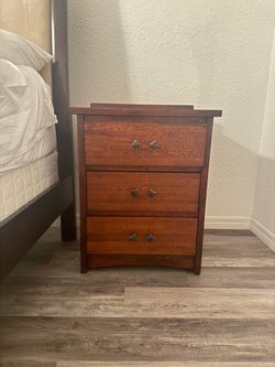 3 Drawer nightstand