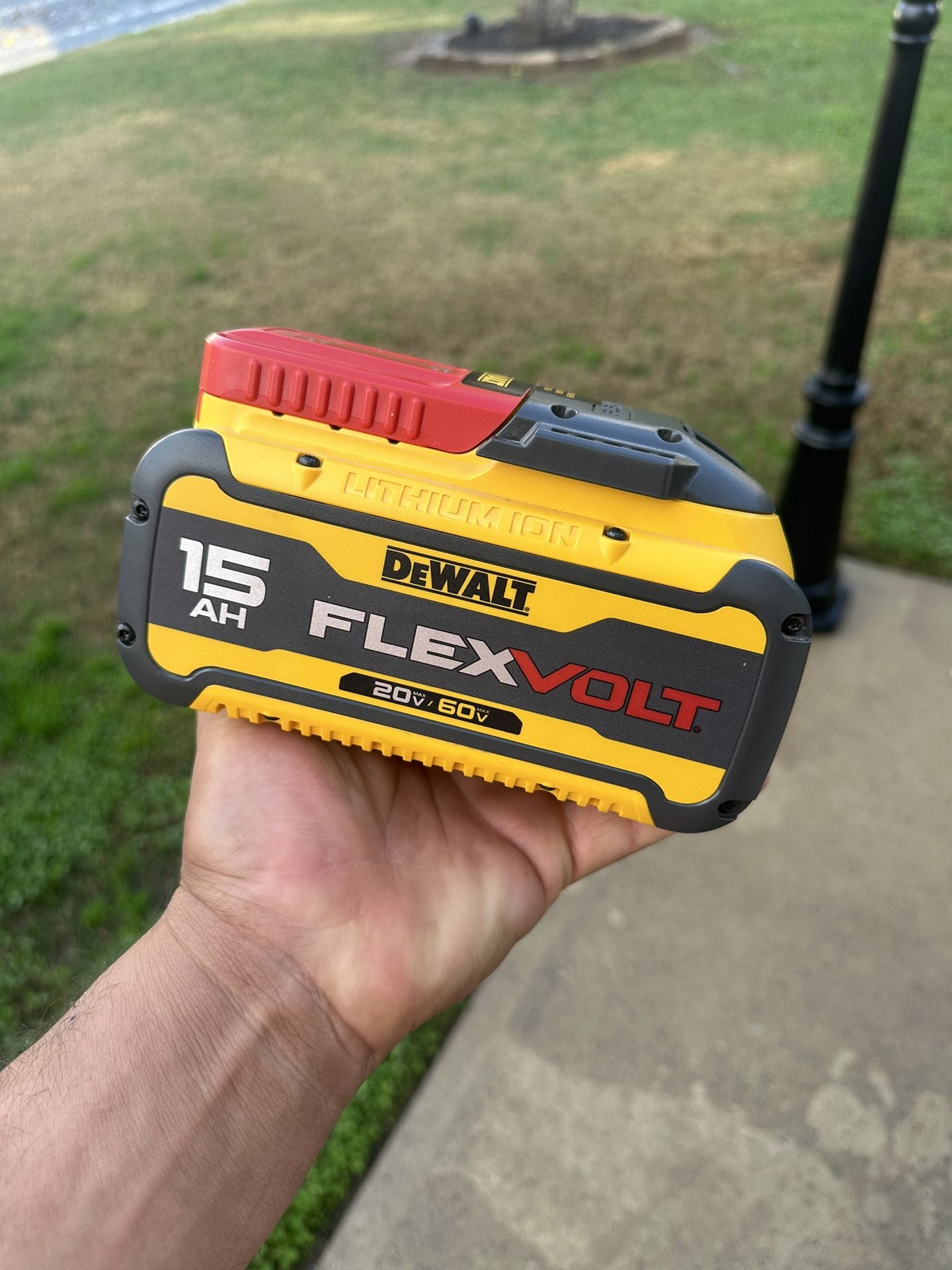 Dewalt Battery