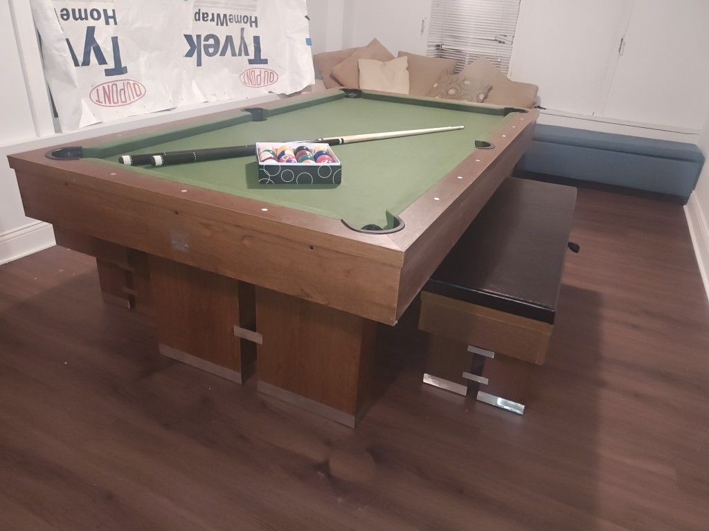 Pool Table, converts to Dinning table and to ping pong 7ft engineered wood top