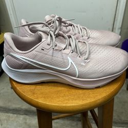 NIKE Women's Stroke Running Shoe