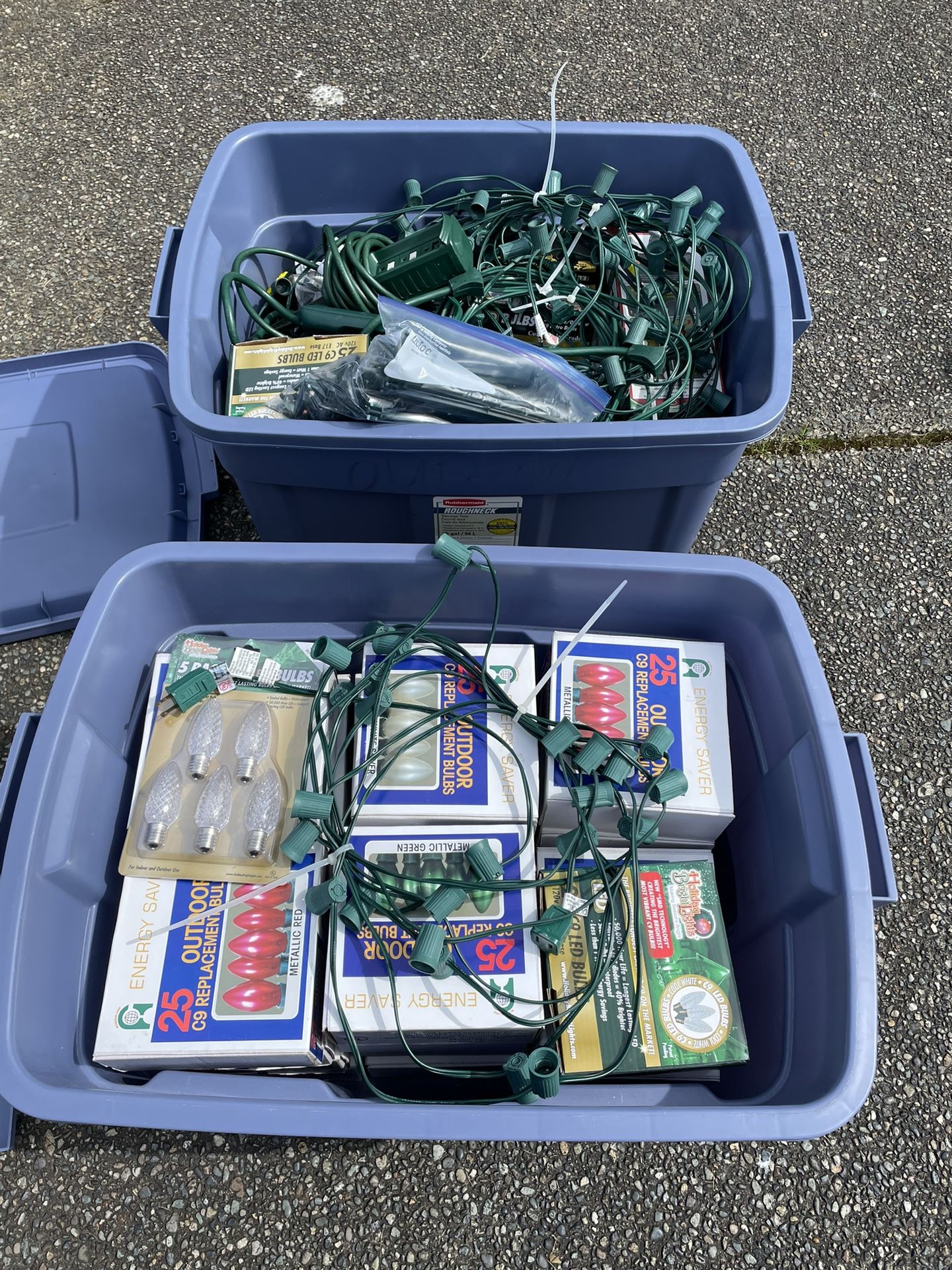 C9 Bulbs ; Stringers; Multi Plug Extension; Yard Stringer Holders; Tubs Included