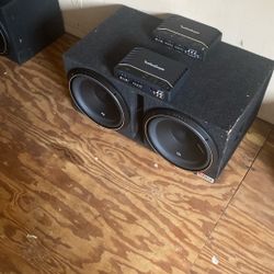 New Rockford Fosgate P2 12,s With 1500 Watt 750 Rms Amp And 600 Watt 300 Rms  4 Channel Amp$799