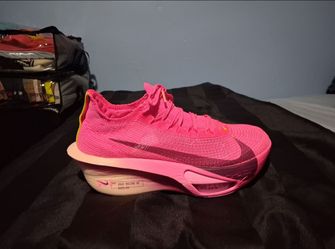 Brand New And Original Women Nike Alphafly Sneakers Sizes 10.5