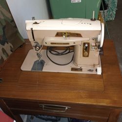 Singer 2345 Sewing Machine