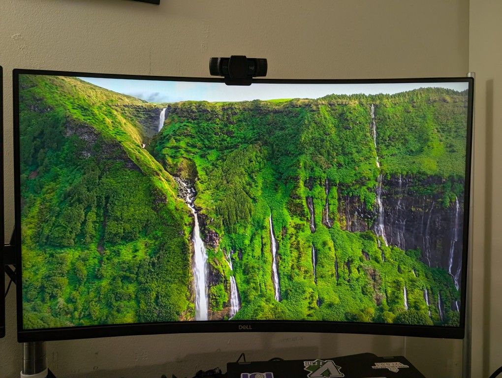 Dell Gaming Monitor 32 Inch