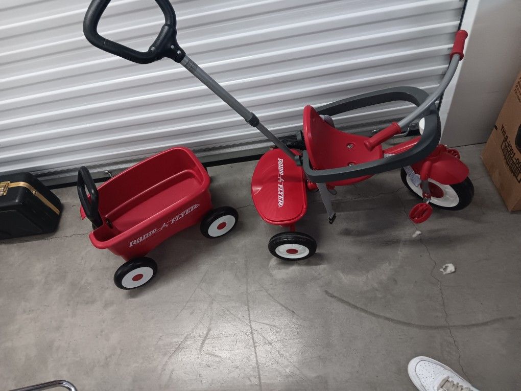 Radio Flyer Red And Black Tricycle Steer. 