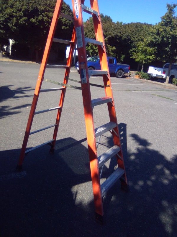 8ft Werner A Frame Fiberglass Ladder NXT1A08 for Sale in Seattle