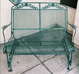 $250 BEAUTIFUL GREEN GLIDER VINTAGE BENCH