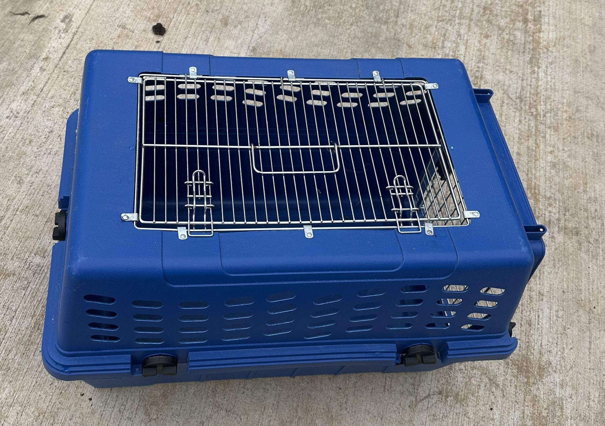 Petmate Double Door Deluxe 100 Series Top Load Cat Carrier Transport Cage - Blue