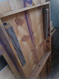 FREE 2 picnic tables