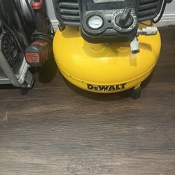 De Walt Compressor