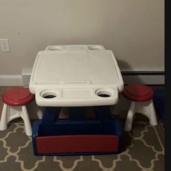 Toddlers Desk