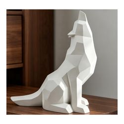 Resin White Howling Wolf Figurine Sculpture Statue Home Decor. Used