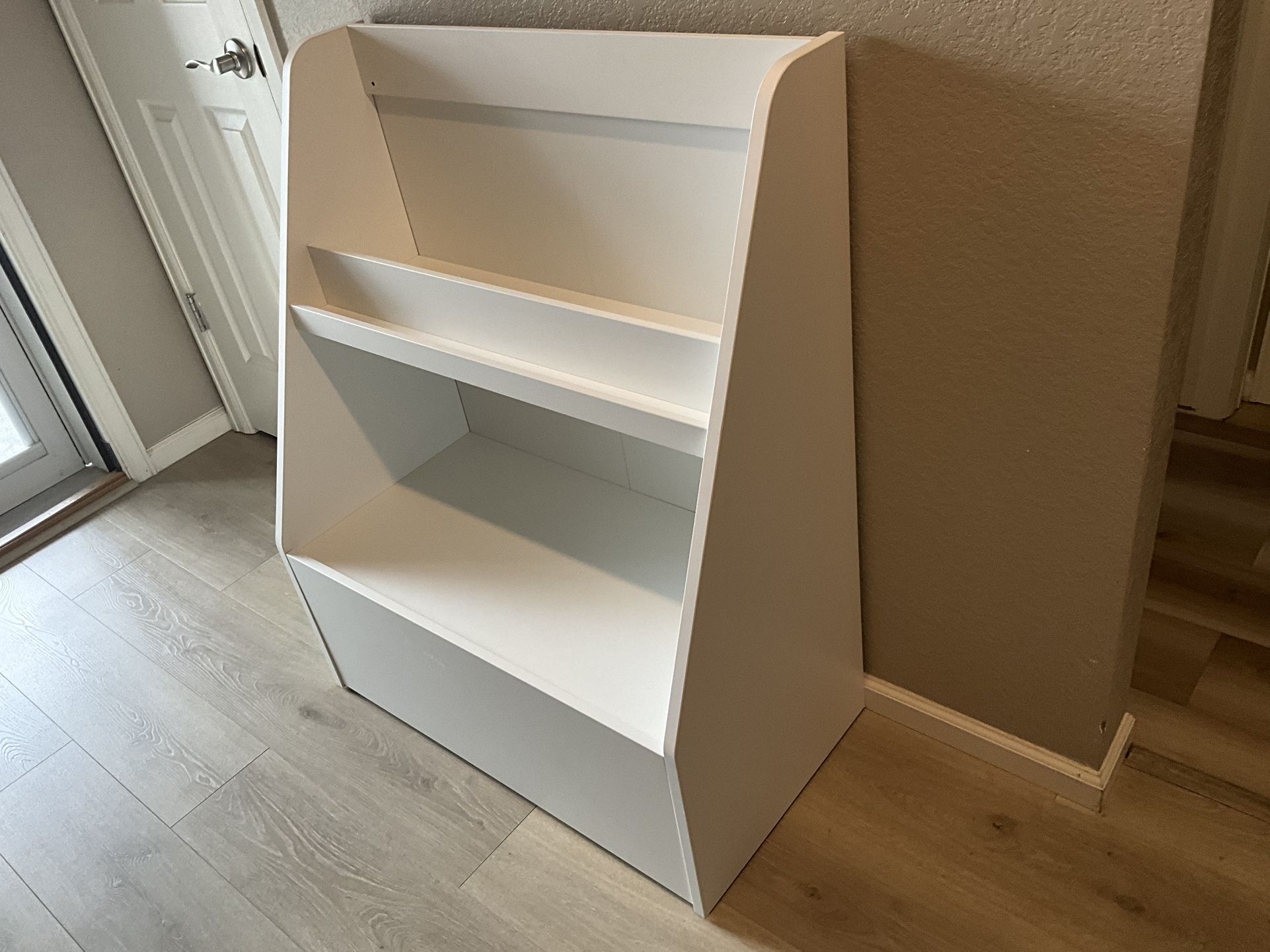 Child’s Shelf And Drawer Unit