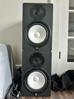 Yamaha hs8 studio speakers