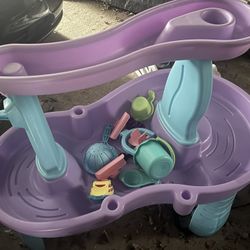 Step2 Water Snow Play Table