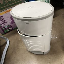 Diaper Genie 