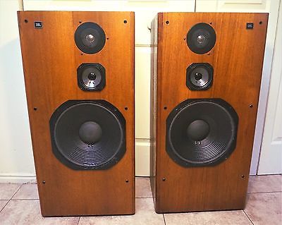 Belyse anden jævnt JBL 240Ti Mint condition, no grilles for Sale in Mountain Brook, AL -  OfferUp