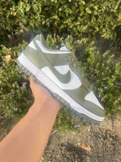 Nike Dunk Low Womens “Medium Olive” Size 9.5w/8m
