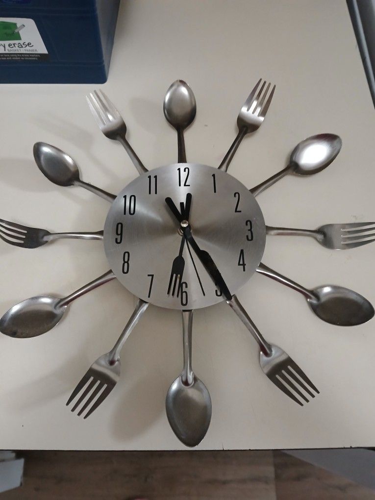 Antique Fork And Spoon Clock