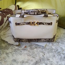 Michael's Kors Leather Bag