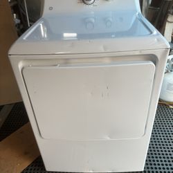 GAS DRYER GE GOOD WORKING CONDITION
