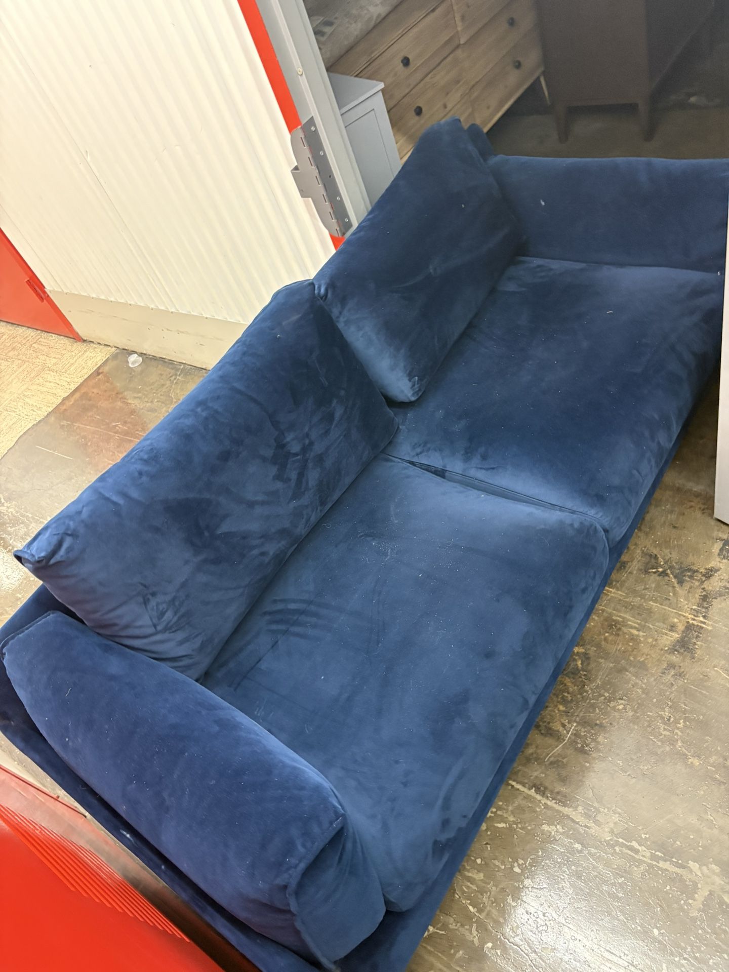 Luxury 2-Piece Navy Blue Velvet Sofa/Furniture Set โ Elegant, High-Quality, Ultra-Comfortable & Durable