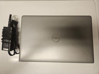 Dell Latitude 5550 15.6" Screen Intel core Ultra 5 16 GB DDR5 Ram Memory
