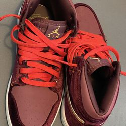 Nike Air Jordan Retro Size 6.5 Y