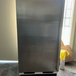 ELECTROLUX UPRIGHT FREEZER WITH ICE MAKER 
