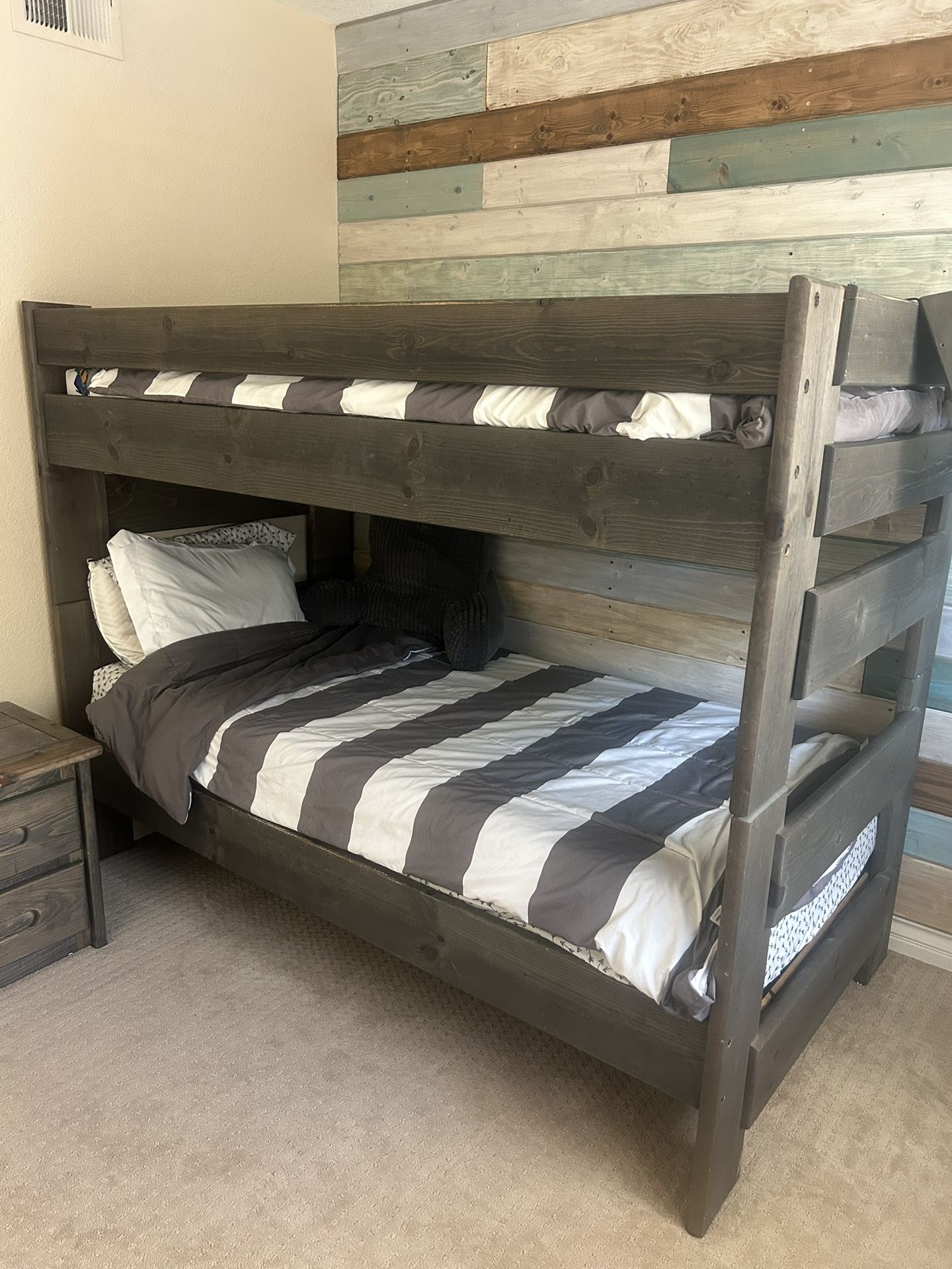 Solid Pine Twin Bunk Bed