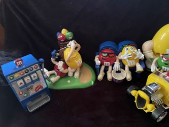 M&M COLLECTIBLES
