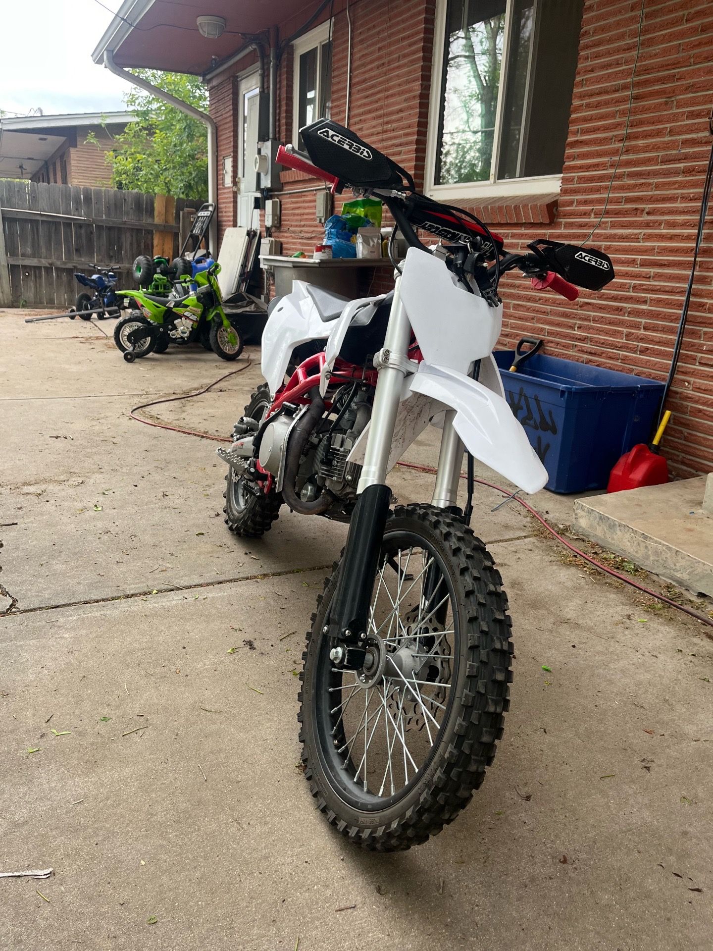 Trial master dirtbike