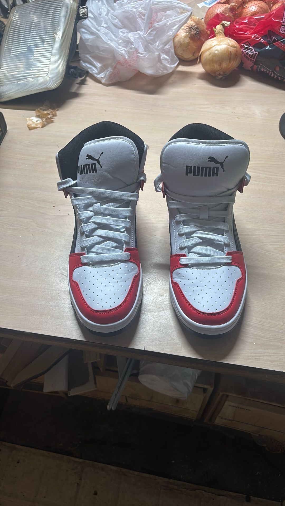 PUMA Sneakers
