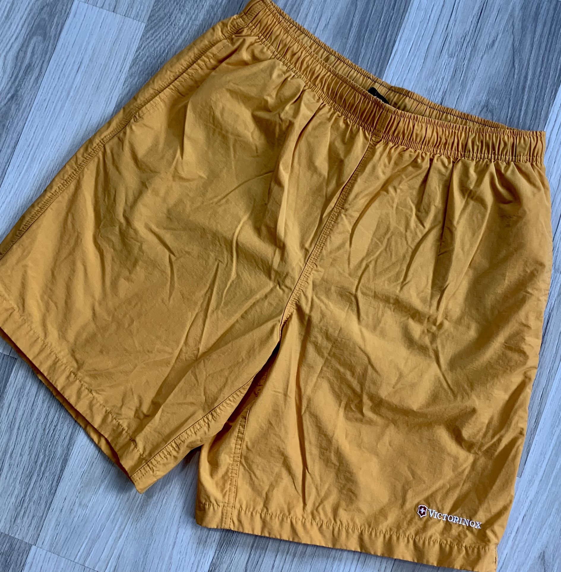 Victorinox Swiss Army Board Shorts Swim Trunks. Size Large. Good Condition, See All Pics