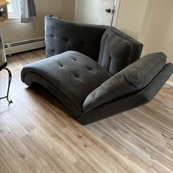 Bobs Furniture Chaise Lounge Chairs