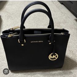 Michael kors used once