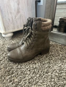 Women’s boots