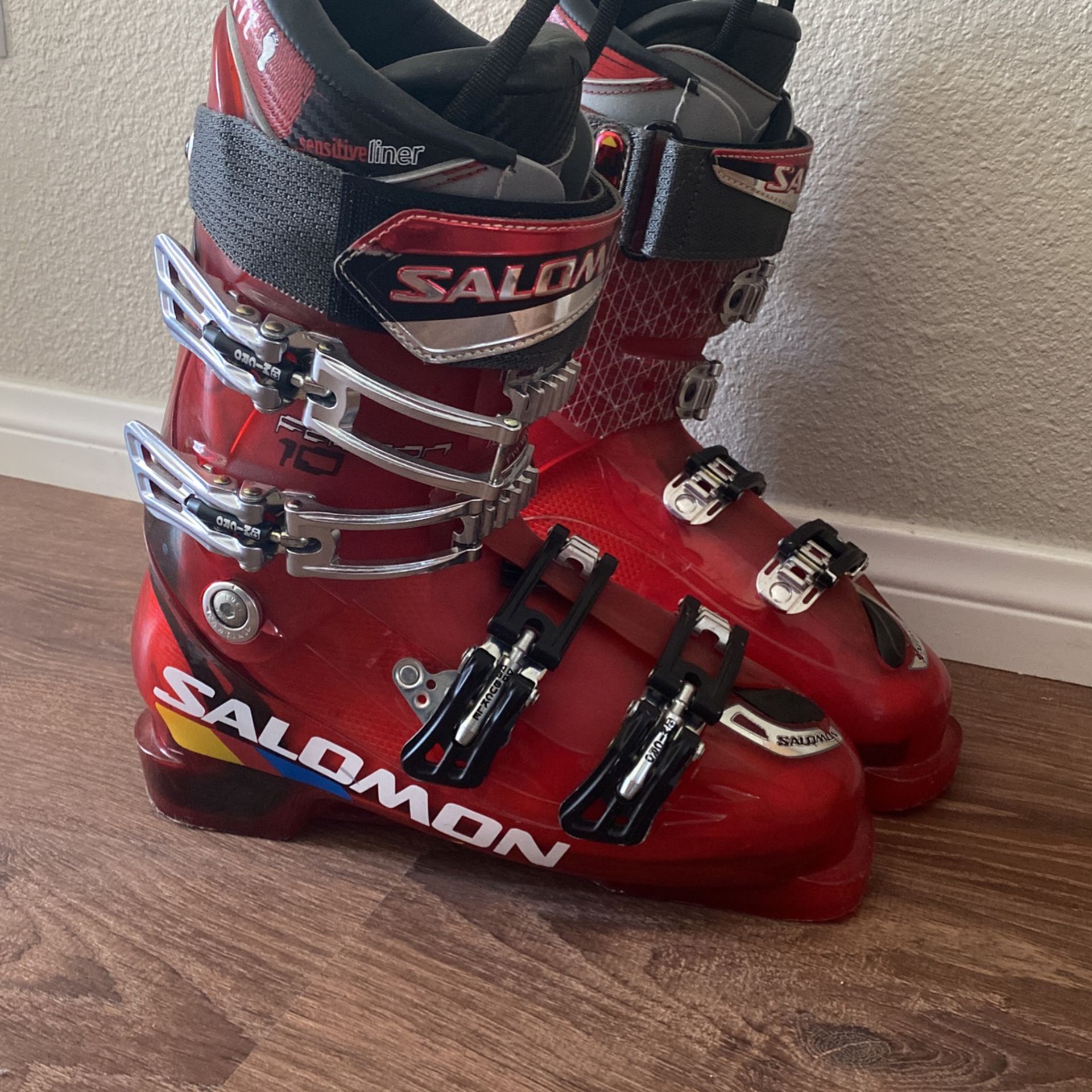 Salomon Ski Boots Men’s 25.5 