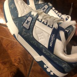 Louis Vuitton White And Blue Shoes Size 9.5 SHOOT OFFER!!