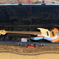 2011 Fender Standard Jazz Bass MIM 