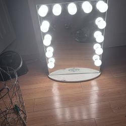 Vanity Girl Hollywood Vanity