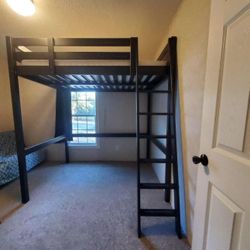 Bunk bed with mattress