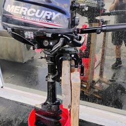Mercury 3.5 HP 20" Shaft Outboard W/ 5 HP Carb