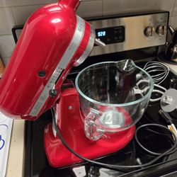 KitchenAid Artisan Design Glass Bowl Mixer W/Attachments