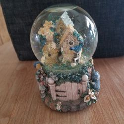 Musical Snow Globe