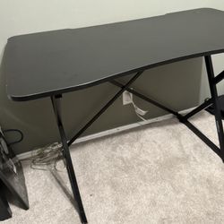 Black Desk 