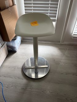 White Barstool Counter height chair