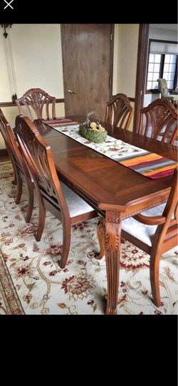 6 chair Dining Room Set