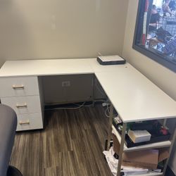 L shaped Desk